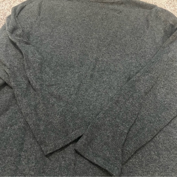 {Charter Club} 100% Cashmere Grey Turtleneck Sweater - Picture 7 of 7